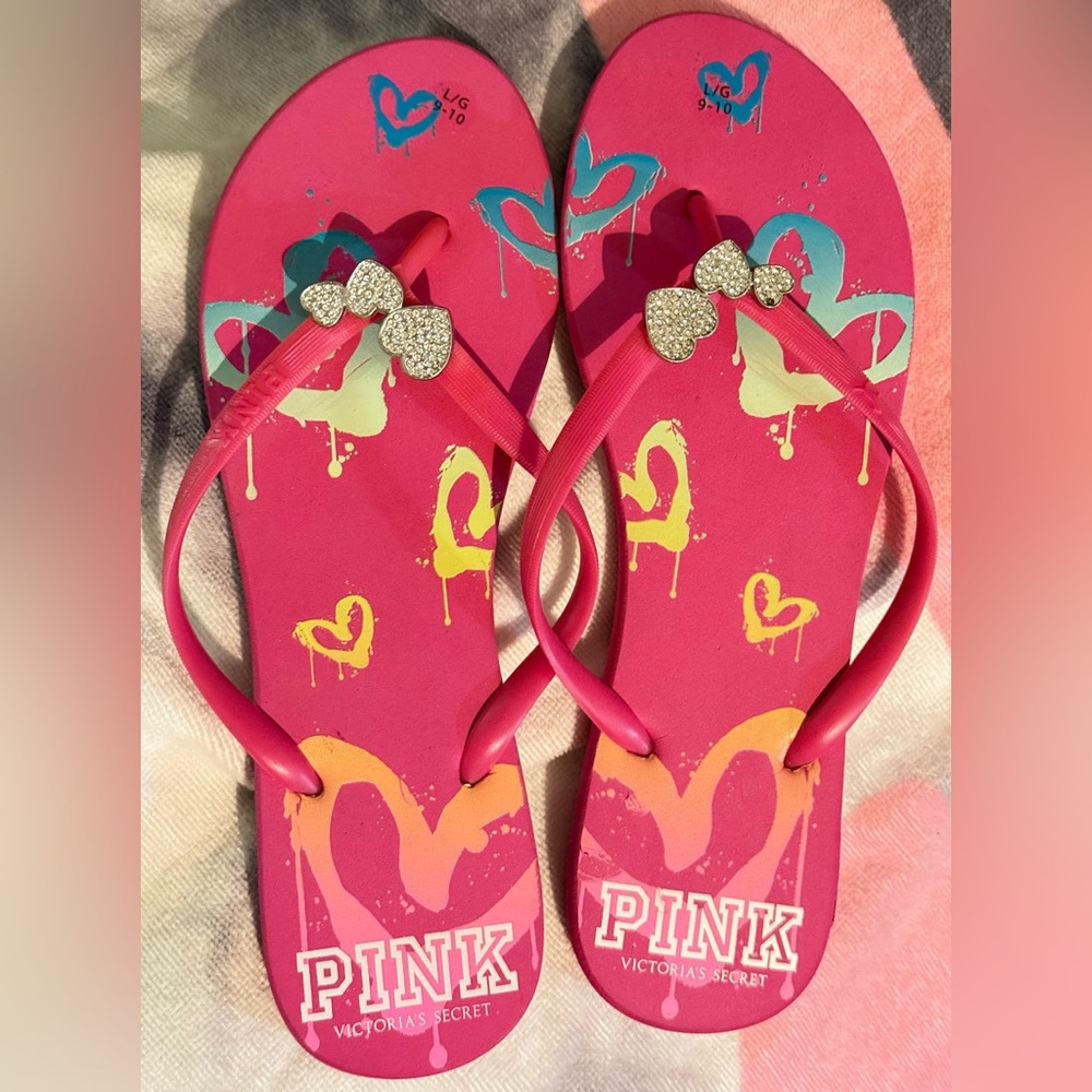 VS PINK ~ COLORFUL PINK FLIP FLOPS w/ BLING *NWOT*